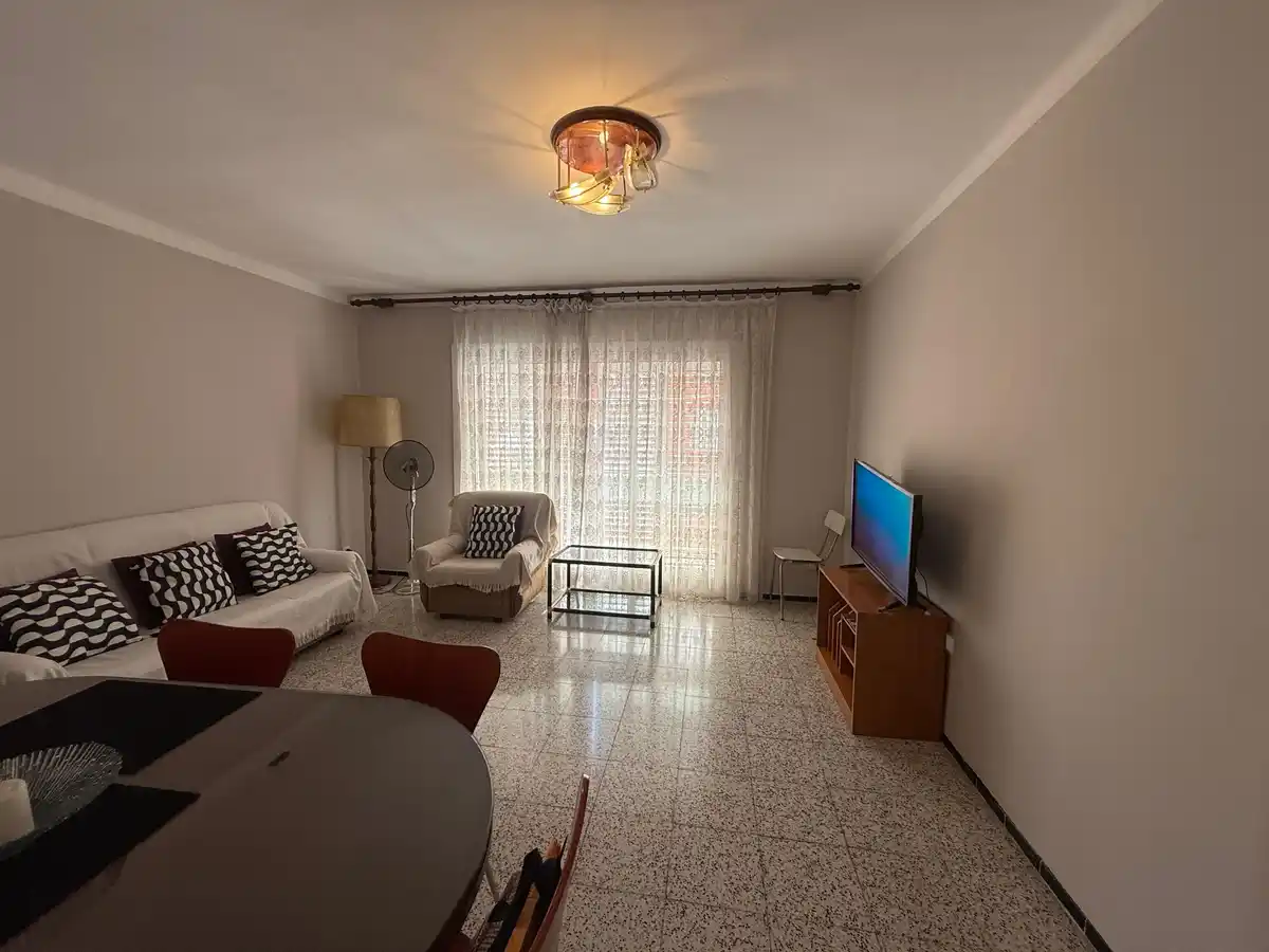 Especial inversores inmueble alquilado (Figueres zona Parc Bosc).