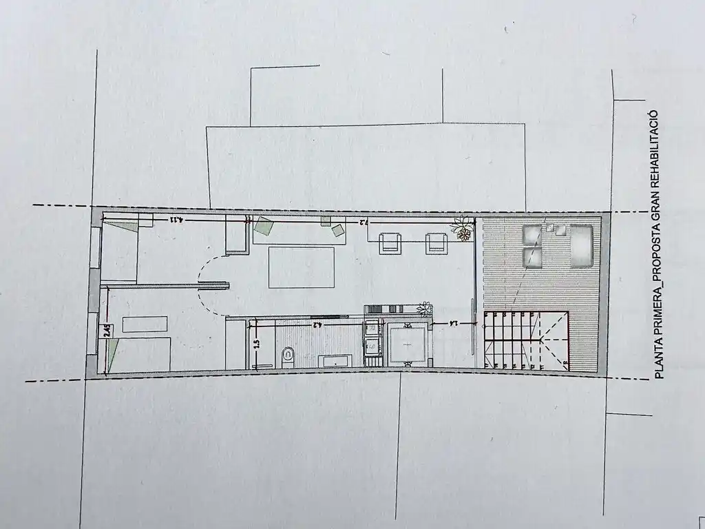 Casa adosada a reformar en Figueres con proyecto (C/Calçada de Tapis nº7).