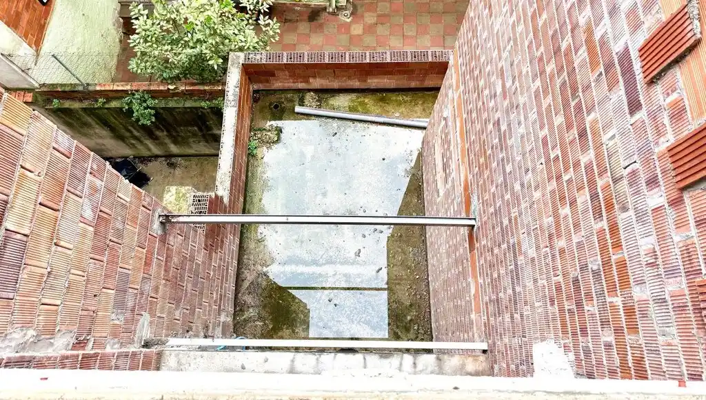 Casa adosada a reformar en Figueres con proyecto (C/Calçada de Tapis nº7).