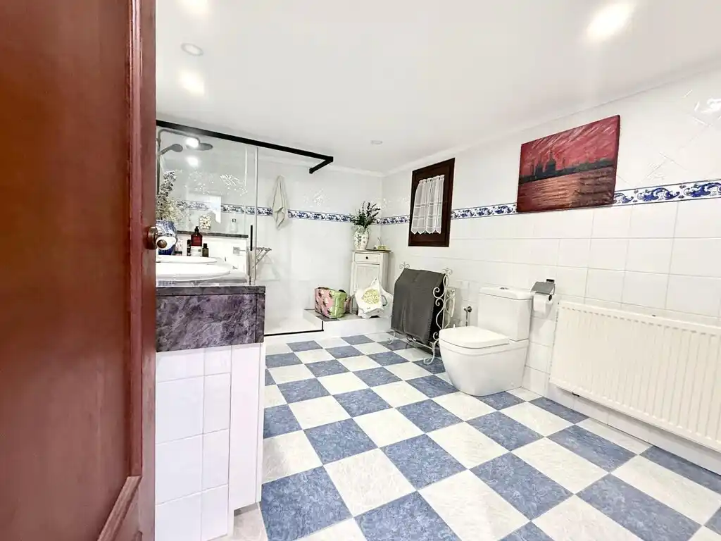 Hotel en venta en Terrades (Alt Empordà).