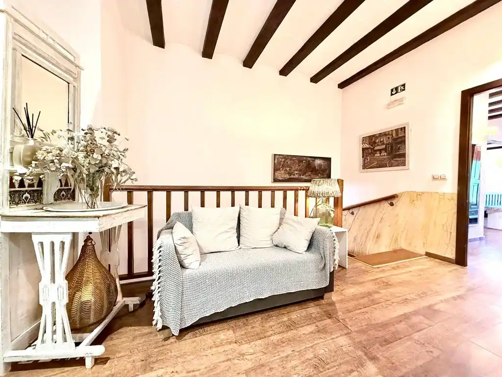 Hotel en venta en Terrades (Alt Empordà).