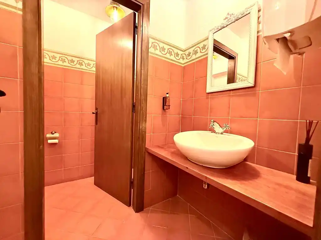 Hotel en venta en Terrades (Alt Empordà).