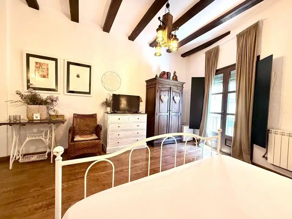 Hotel en venta en Terrades (Alt Empordà).