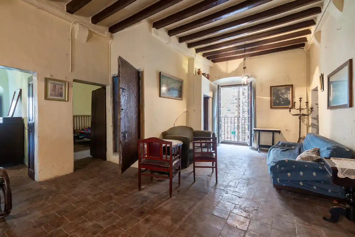 Una casa rústica con historia en el centro de Boadella