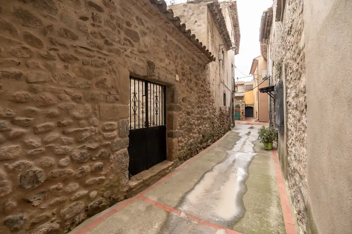 Una casa rústica con historia en el centro de Boadella
