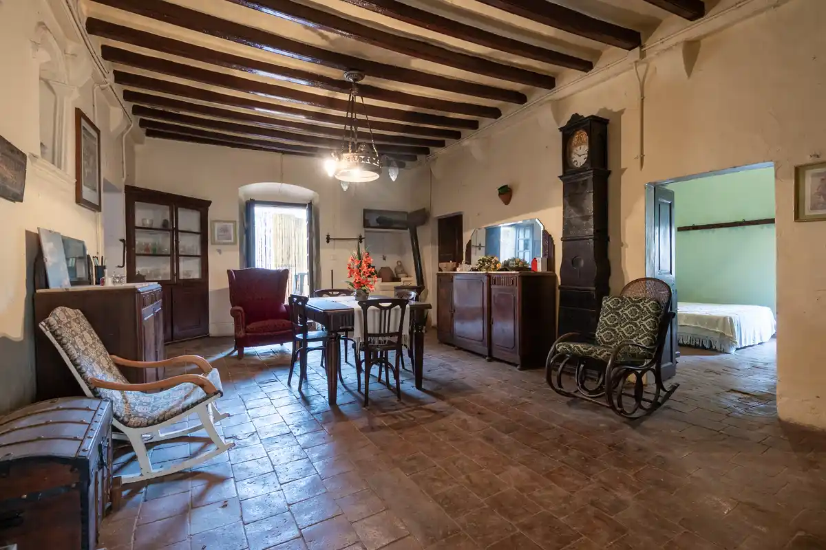 Una casa rústica con historia en el centro de Boadella