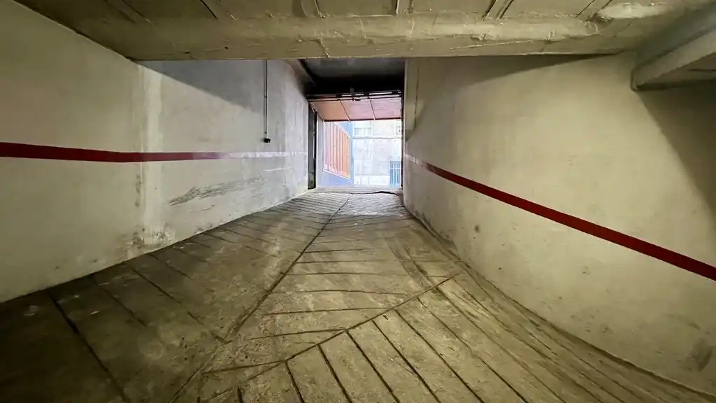 Parking en venta (C/Col·legi)