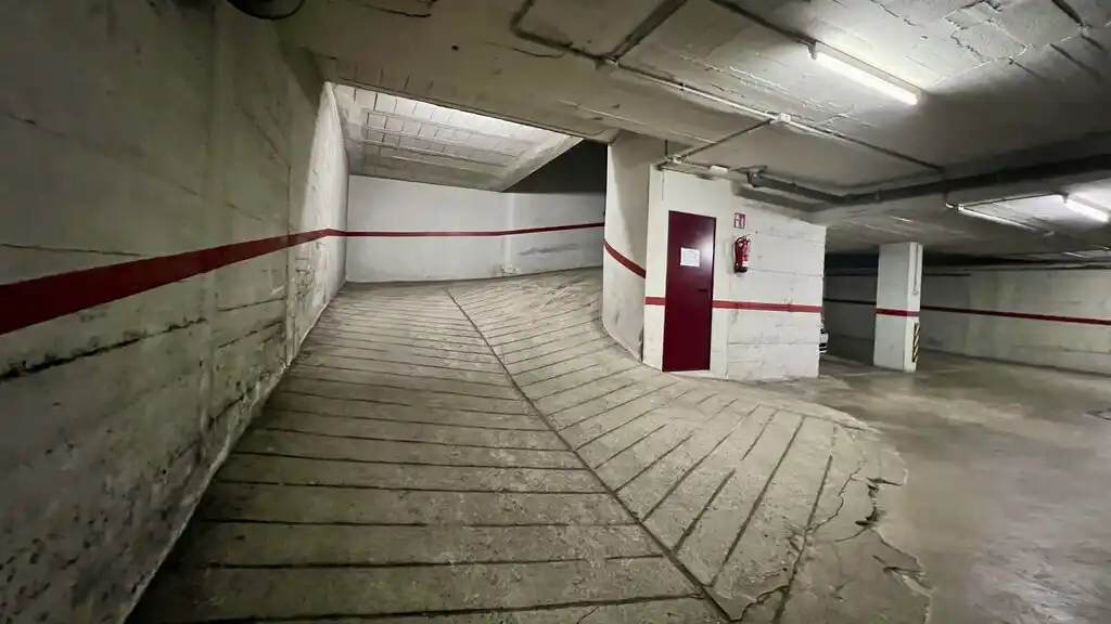 Parking en venta (C/Col·legi)