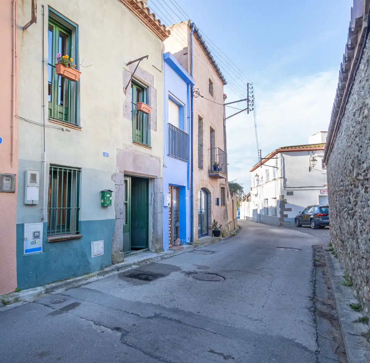 Auténtica y acogedora casa de pueblo en Sant Pere Pescador.