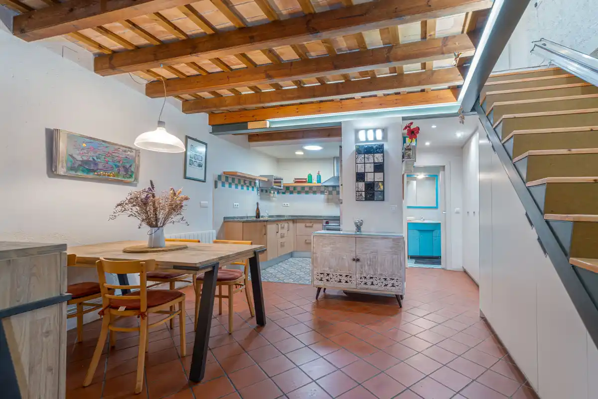 Auténtica y acogedora casa de pueblo en Sant Pere Pescador.