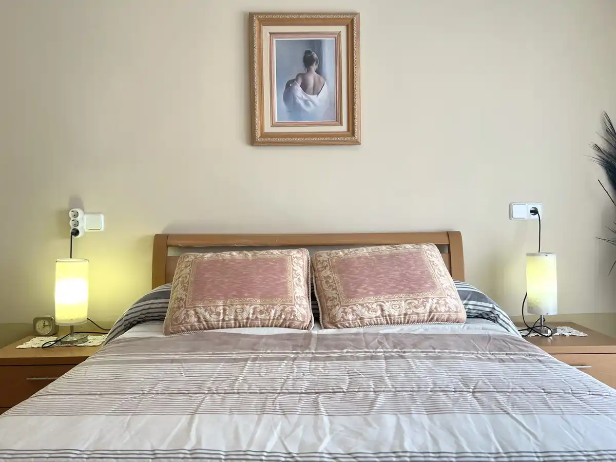 Acogedor apartamento en planta baja con gran terraza en Sant Pere Pescador, Alt Empordà.