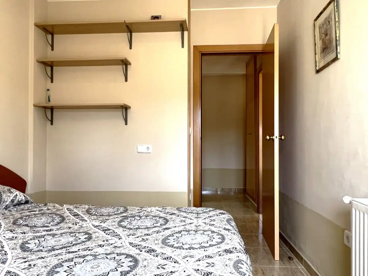 Acogedor apartamento en planta baja con gran terraza en Sant Pere Pescador, Alt Empordà.