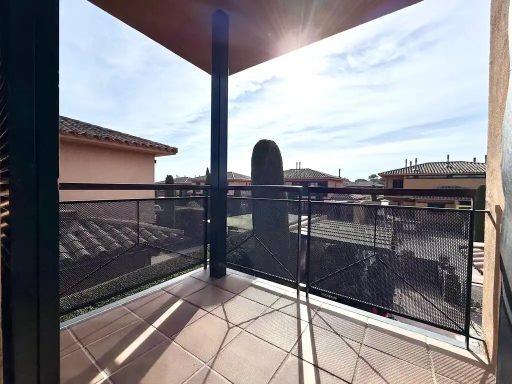 Casa en Venta (Golf de Torremirona, Navata)