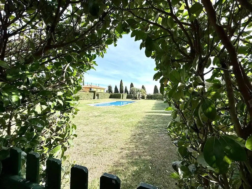 Casa en Venta (Golf de Torremirona, Navata)