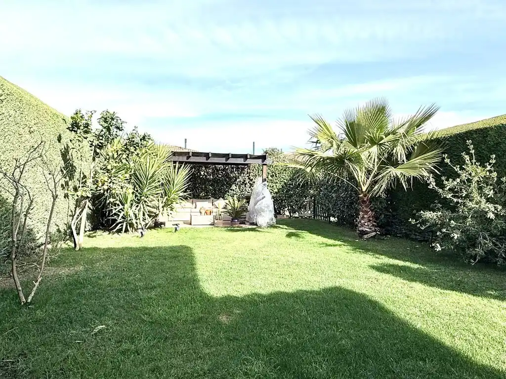 Casa en Venta (Golf de Torremirona, Navata)