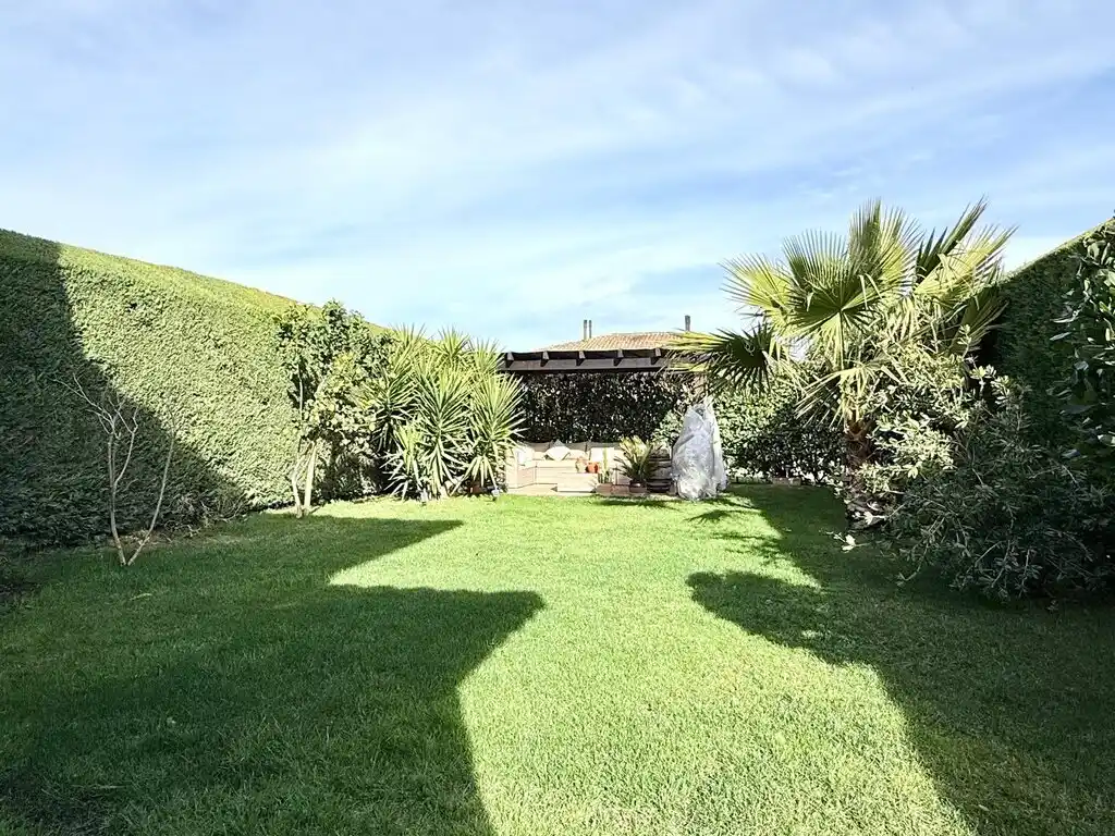 Casa en Venta (Golf de Torremirona, Navata)