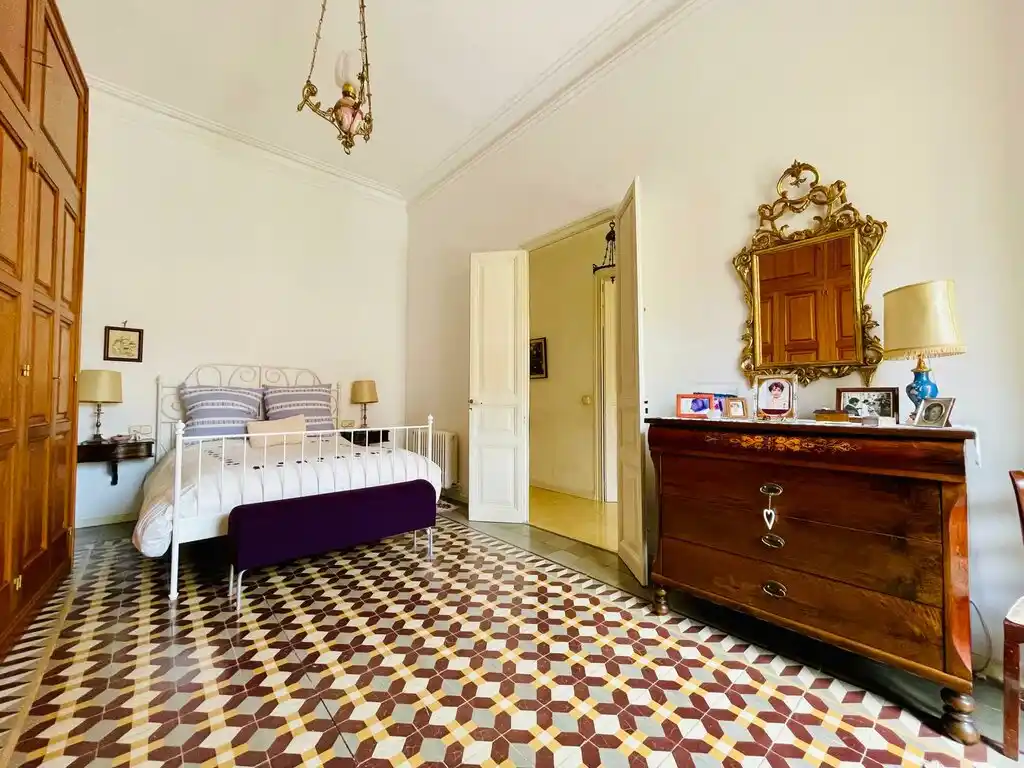 Piso con jardín en Venta (C/Peralada).