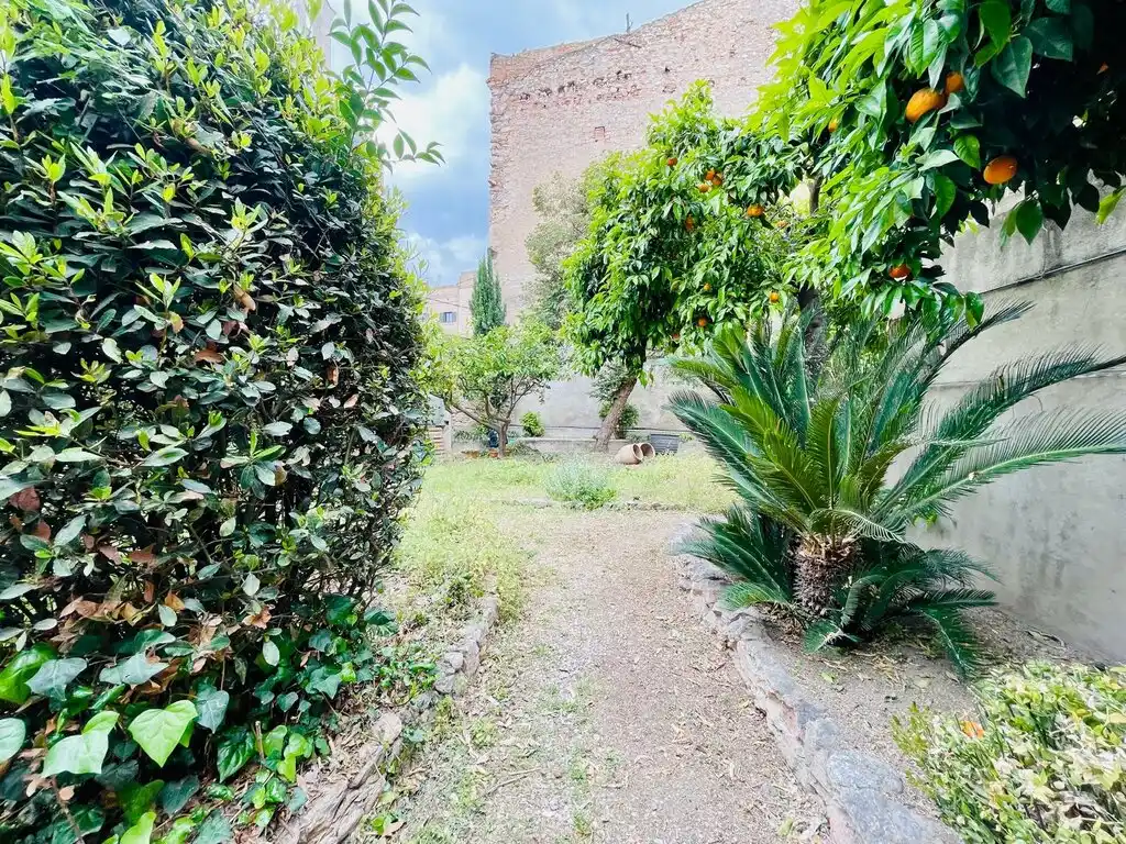 Piso con jardín en Venta (C/Peralada).
