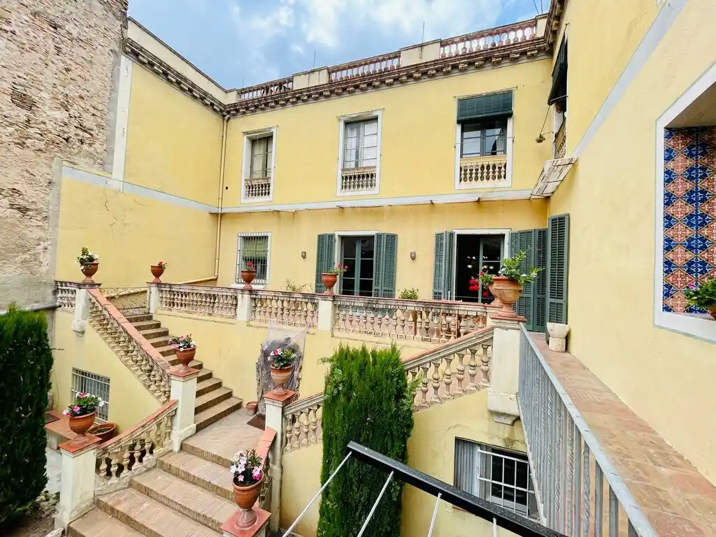 Piso con jardín en Venta (C/Peralada).