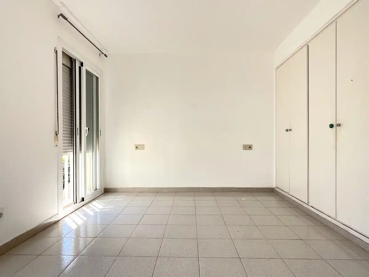 Casa adosada con piscina privada en Sant Pere Pescador, Alt Empordà.