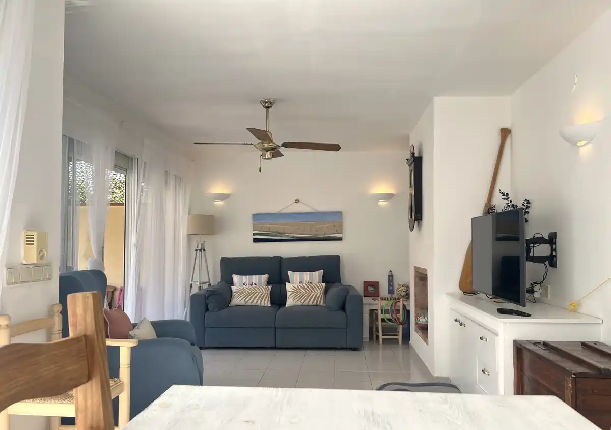 Casa adosada con piscina privada en Sant Pere Pescador, Alt Empordà.