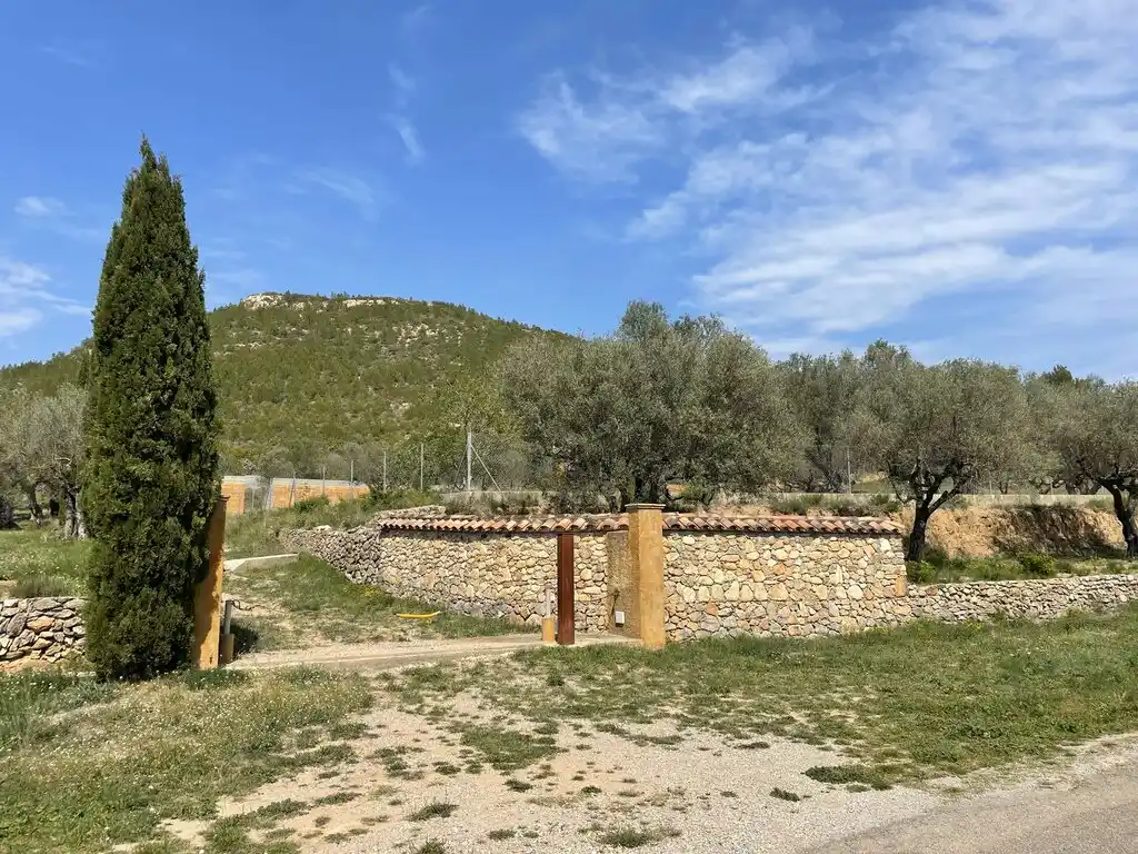 Masia para restaurar (Boadella)