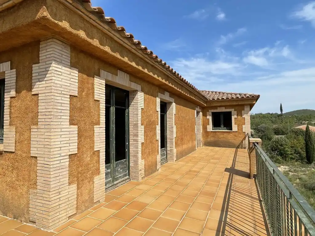 Masia para restaurar (Boadella)