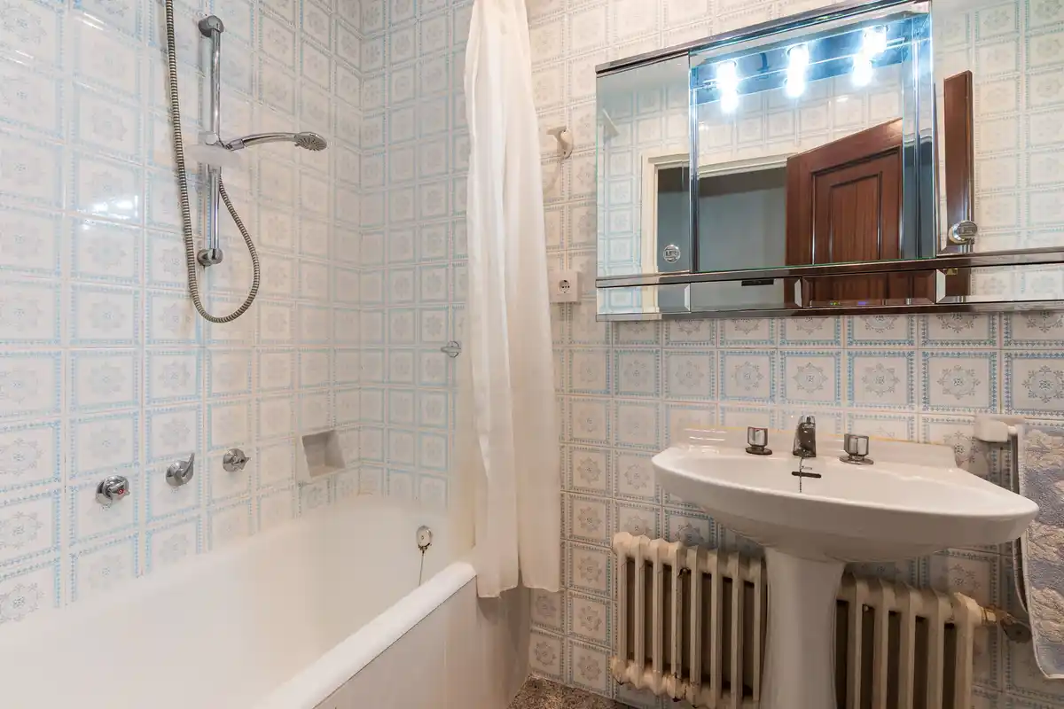 Amplio piso en venta en Figueres – Zona Creu de la Mà, ideal para familias.