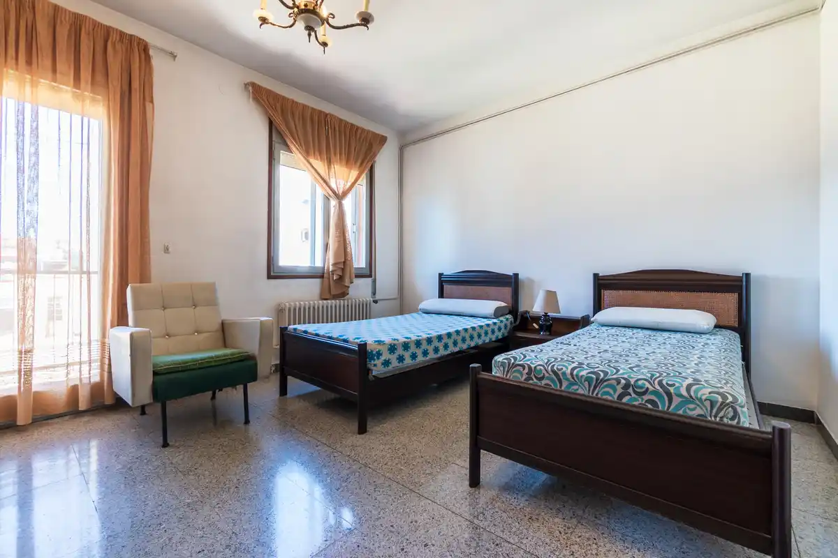 Amplio piso en venta en Figueres – Zona Creu de la Mà, ideal para familias.