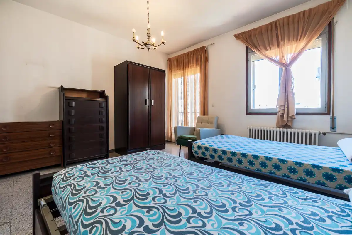 Amplio piso en venta en Figueres – Zona Creu de la Mà, ideal para familias.