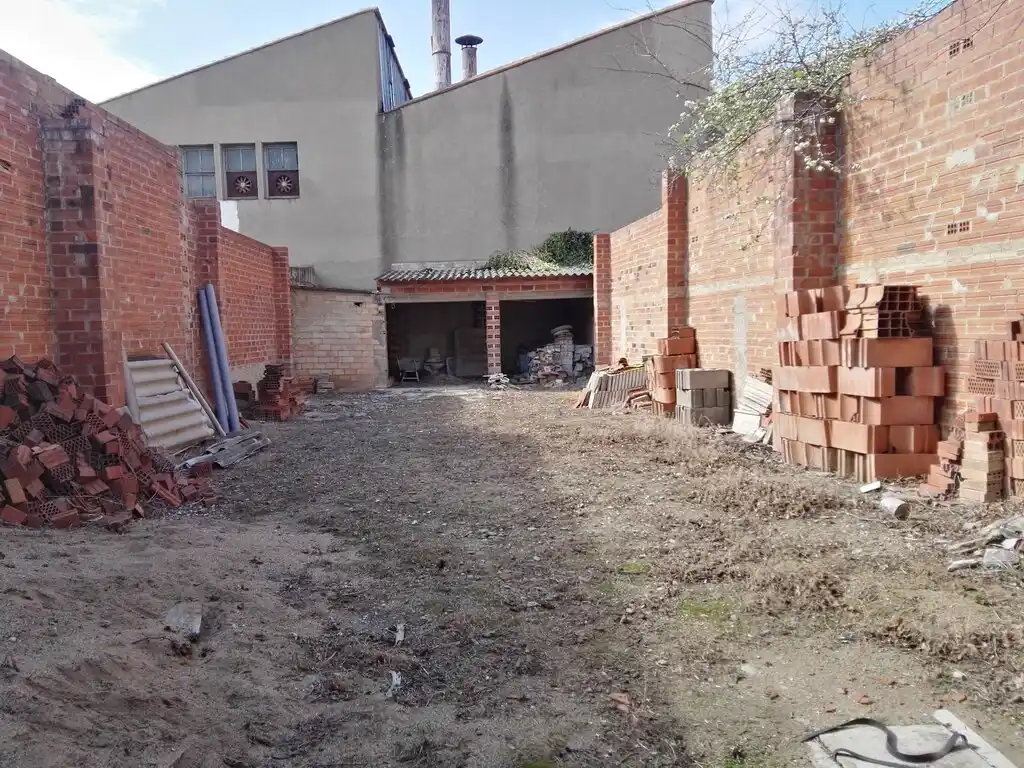 CASA EN CONSTRUCCIÓN EN VENTA (ZONA RALLY SUD)