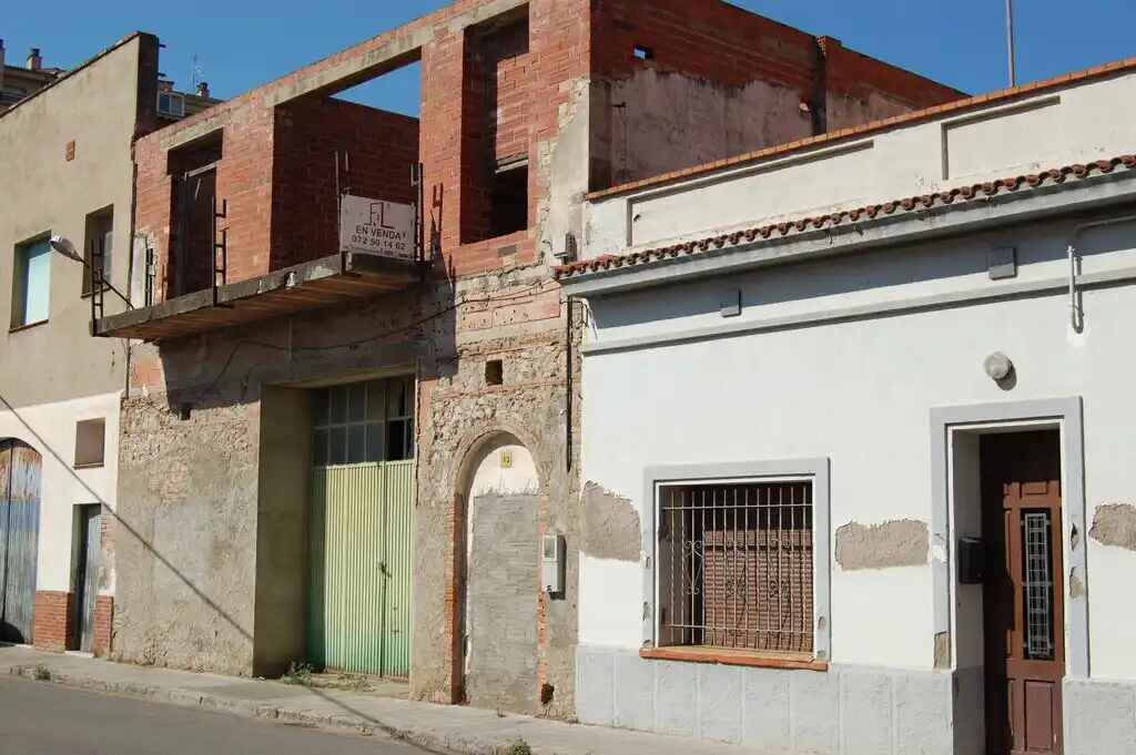 CASA EN CONSTRUCCIÓN EN VENTA (ZONA RALLY SUD)