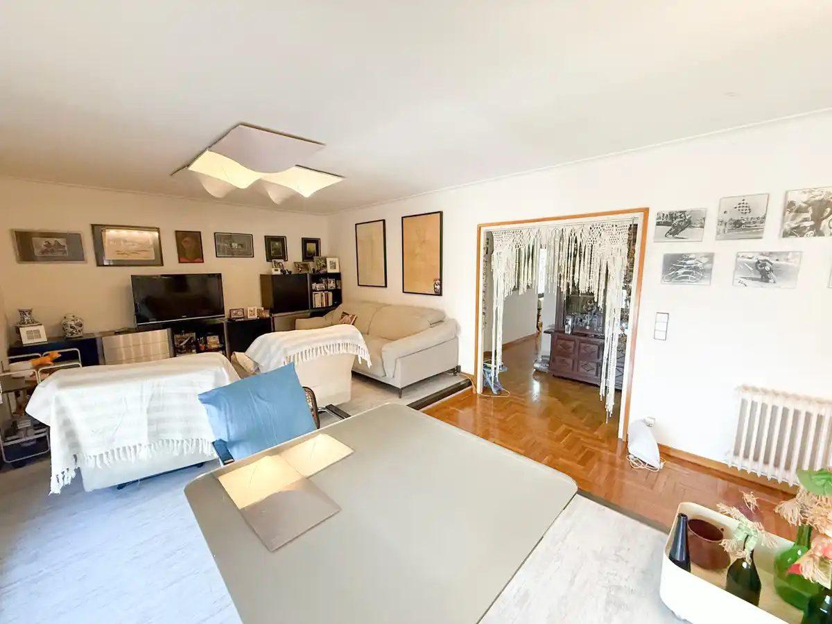 Piso con amplio parking en venta en Figueres