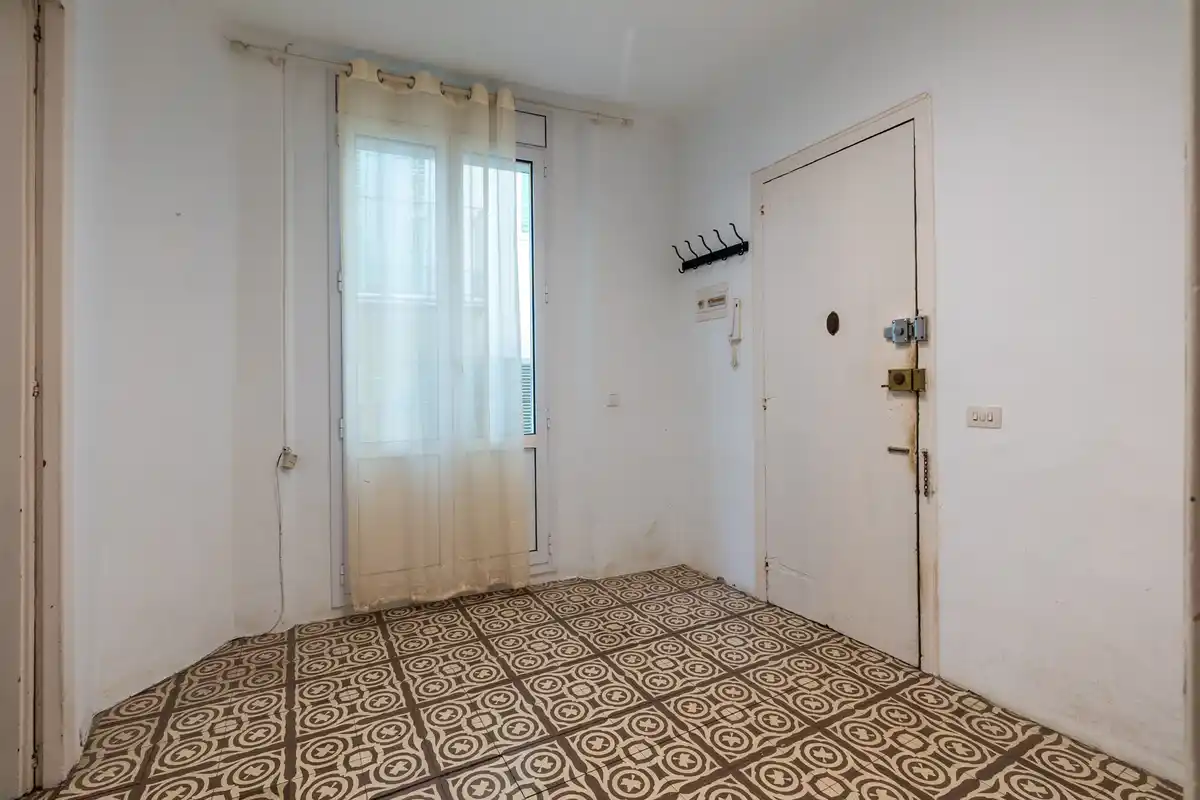 Vive en el centro de Figueres con amplitud, luz y todas las comodidades.