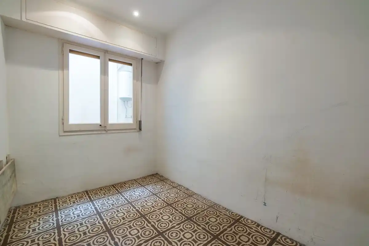 Vive en el centro de Figueres con amplitud, luz y todas las comodidades.