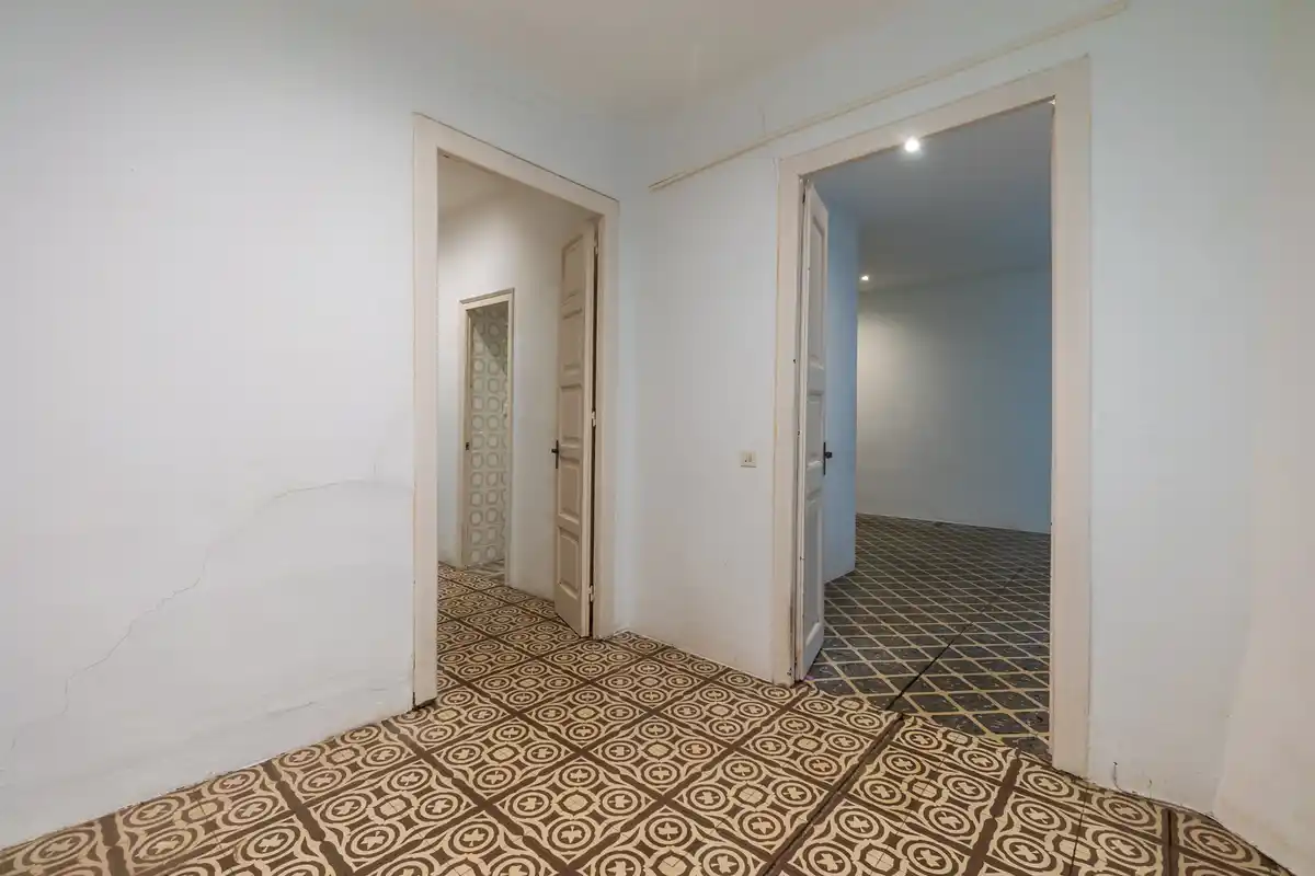 Vive en el centro de Figueres con amplitud, luz y todas las comodidades.