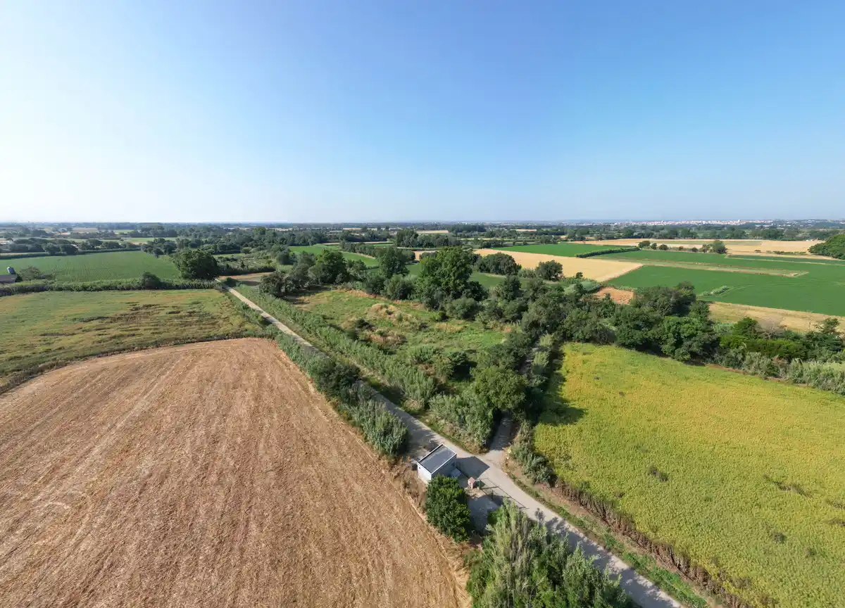 Gran terreno rústico en Peralada.