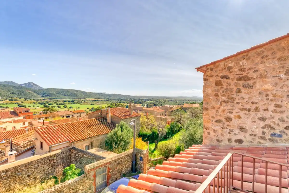Ref. 1820 Casa de piedra con vistas excelentes a L'Albera.