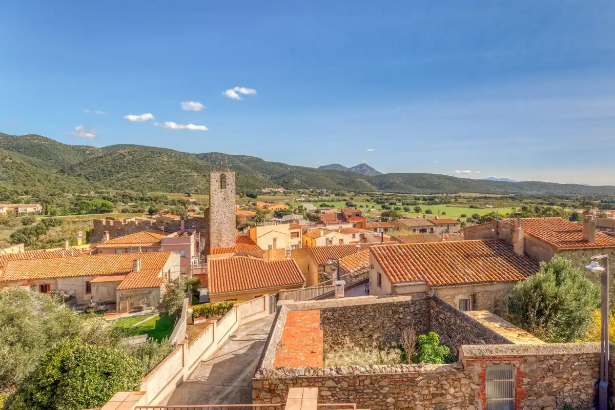 Ref. 1820 Casa de piedra con vistas excelentes a L'Albera.