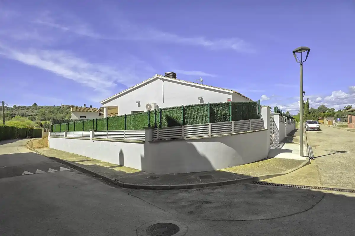 CASA UNIFAMILIAR EN VENTA EN CISTELLA