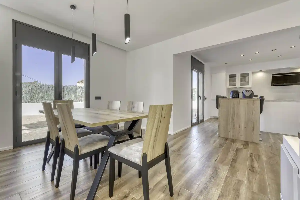 CASA UNIFAMILIAR EN VENTA EN CISTELLA