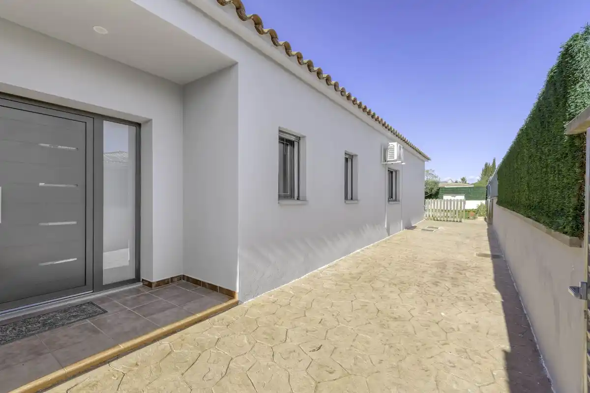 CASA UNIFAMILIAR EN VENTA EN CISTELLA