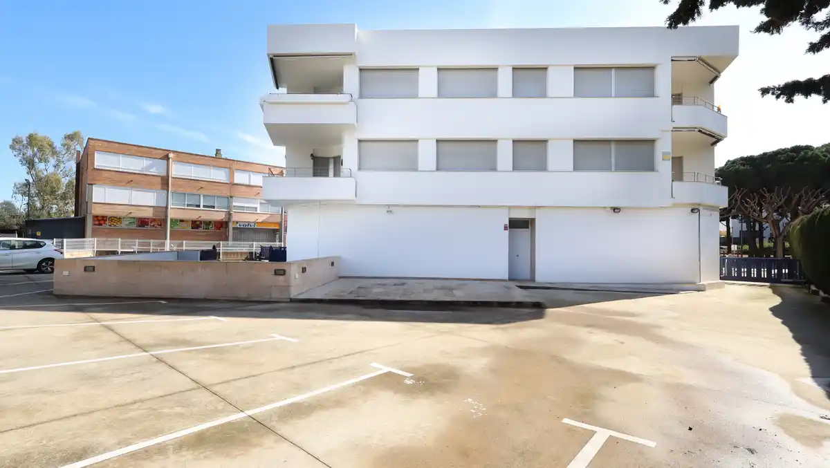 Apartamento de 3 habitaciones con terraza y plaza de aparcamiento en el Puerto de Llançà