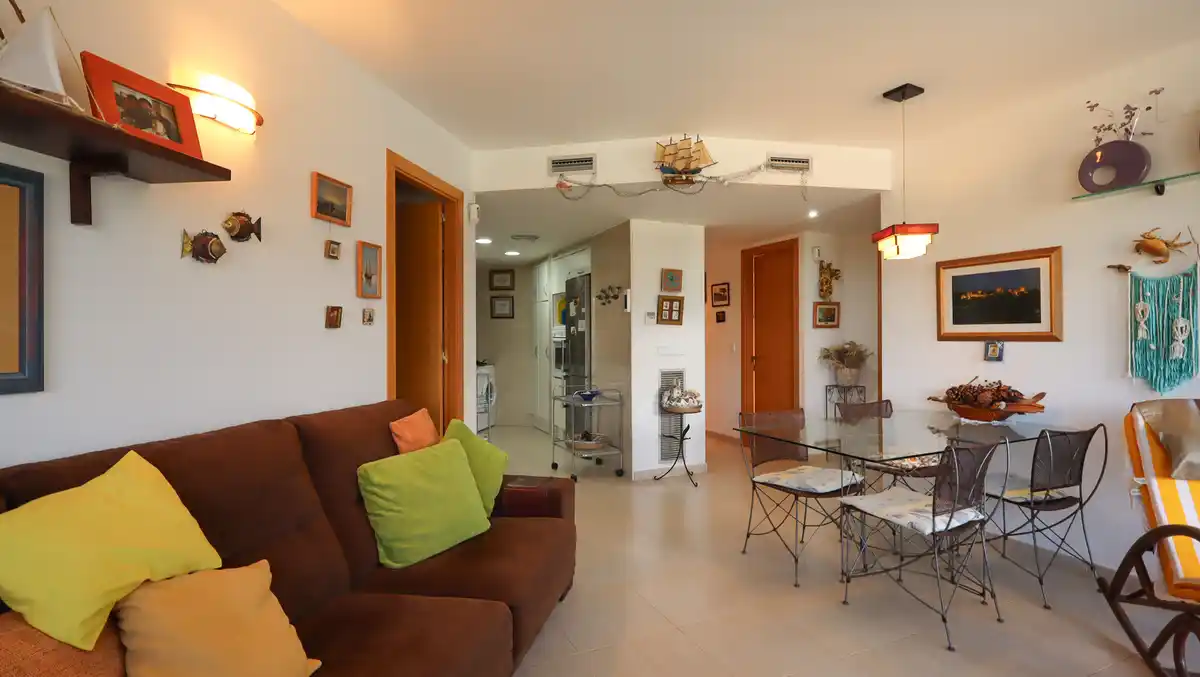 Apartamento de 3 habitaciones con terraza y plaza de aparcamiento en el Puerto de Llançà
