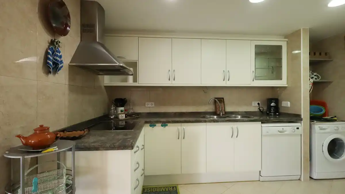 Apartamento de 3 habitaciones con terraza y plaza de aparcamiento en el Puerto de Llançà