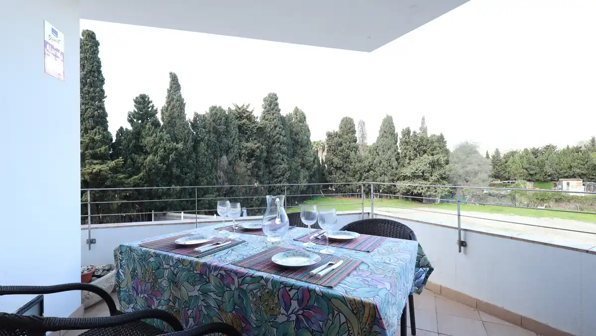 Apartamento de 3 habitaciones con terraza y plaza de aparcamiento en el Puerto de Llançà