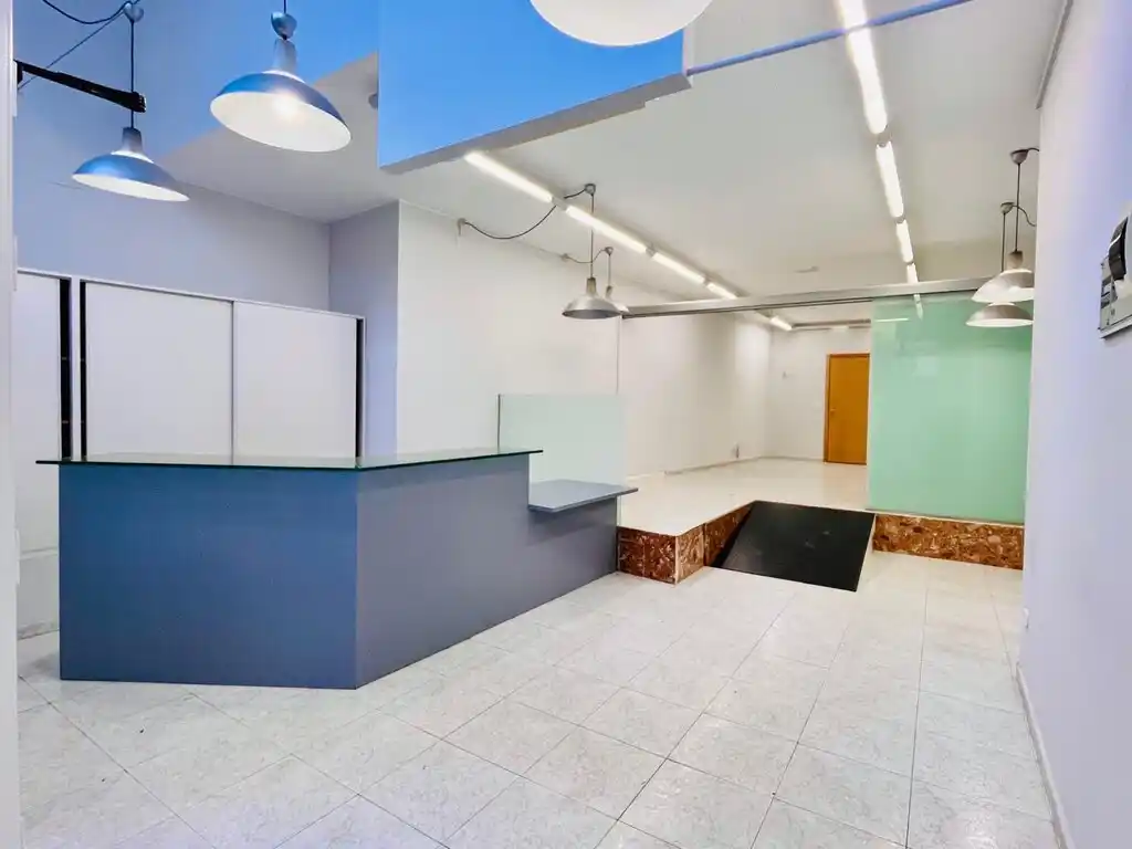 Local en venta  (Centro de Figueres)