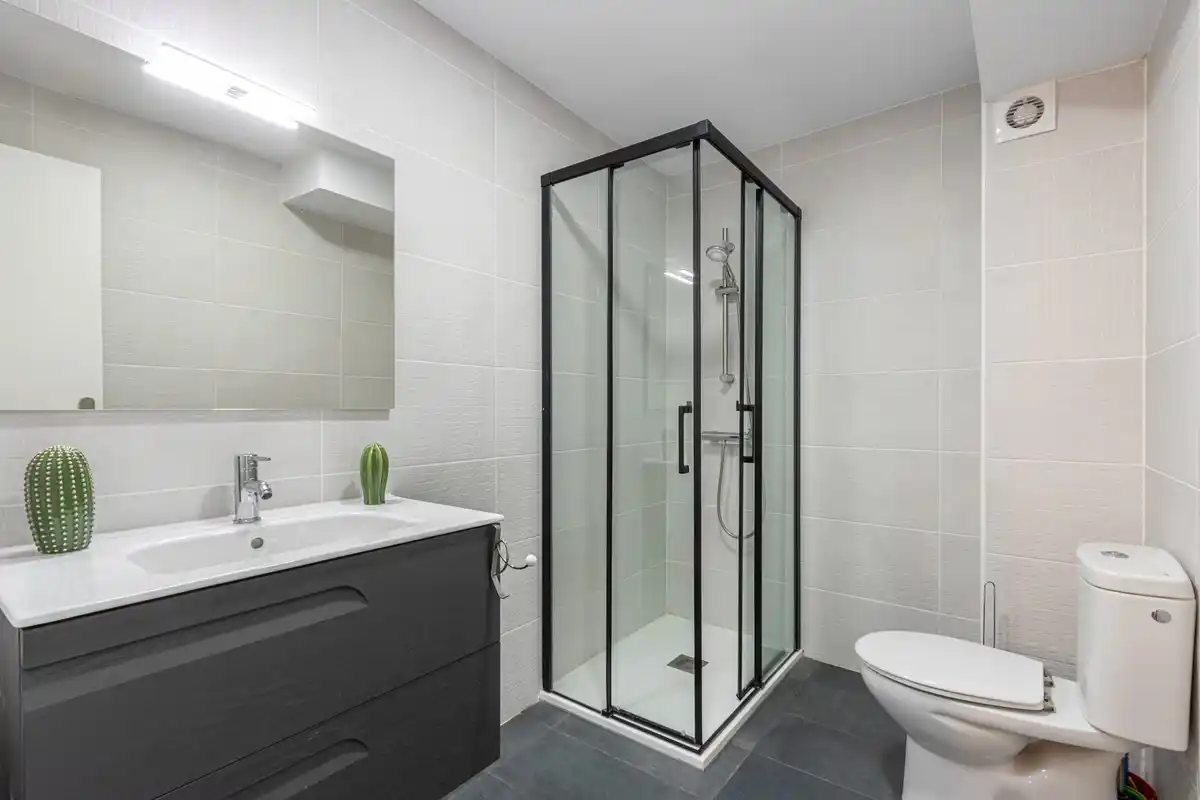 APARTAMENTO CON LICENCIA TURÍSTICA (EMPURIABRAVA)