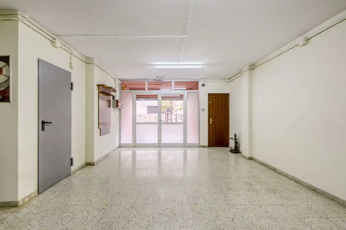 La versatilidad de un local comercial de 270,60 m2 (Horta Capallera)