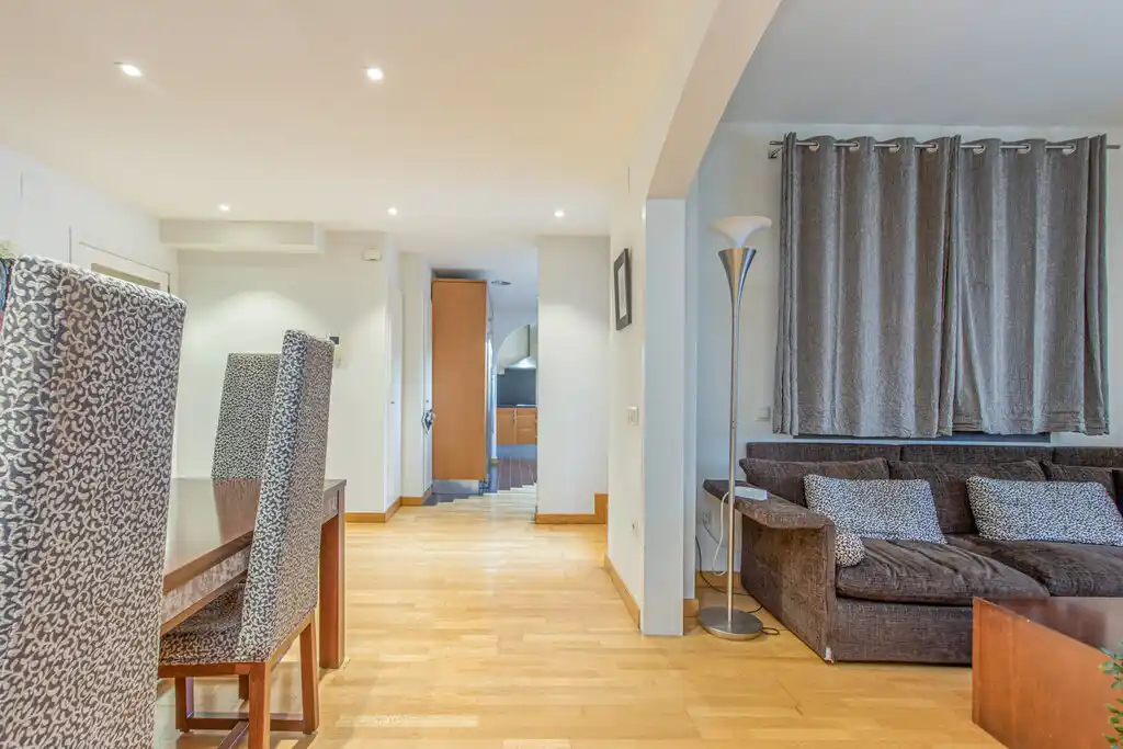 Magnifico piso en venta (a 1 minuto del Museo Dalí).